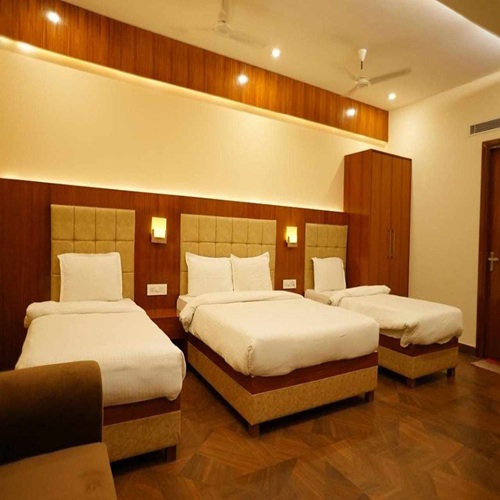 Shri Gajanan Maharaj Sansthan Trimbakeshwar 4 Bed Non AC Room