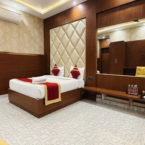 Shri Gajanan Maharaj Sansthan Trimbakeshwar Deluxe Suite